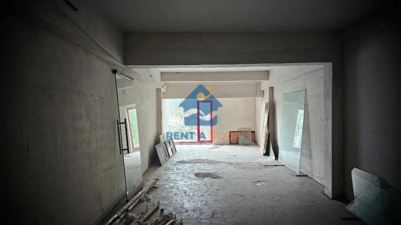 Commercial space on Second Floor for Rent in Greater Kailash 1