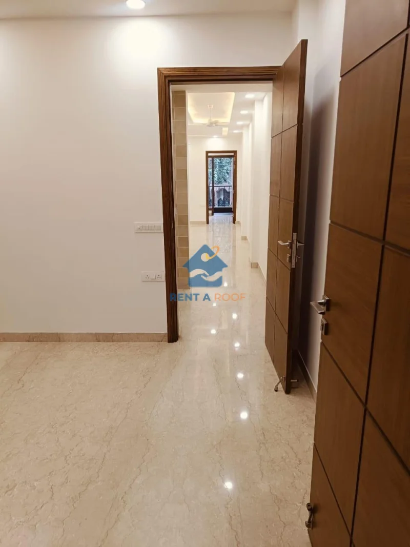 3 BHK on Basement Floor for Rent in Defence Colony