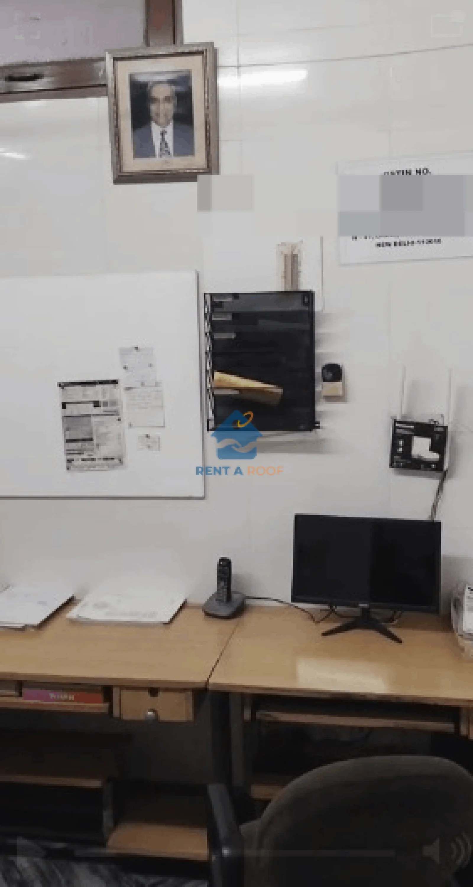 Commercial space on Basement Floor for Rent in Green Park