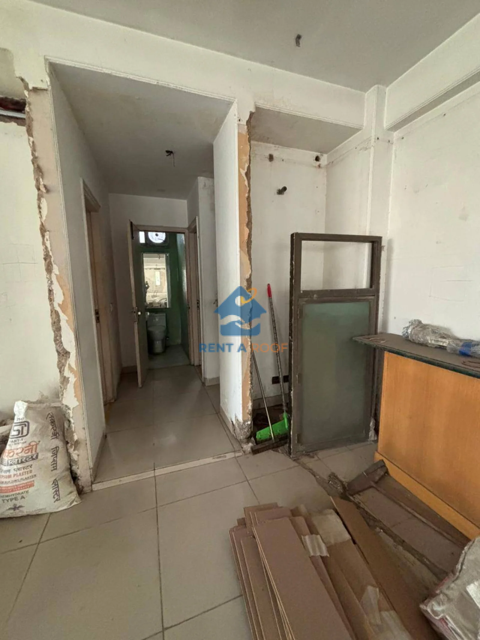Commercial space on Third Floor for Rent in Lajpat Nagar 2