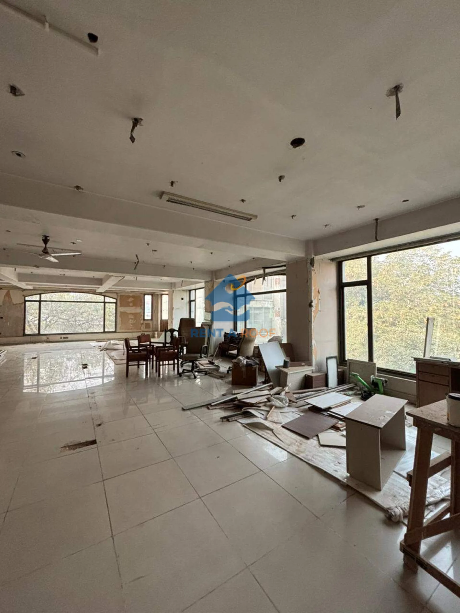 Commercial space on Third Floor for Rent in Lajpat Nagar 2