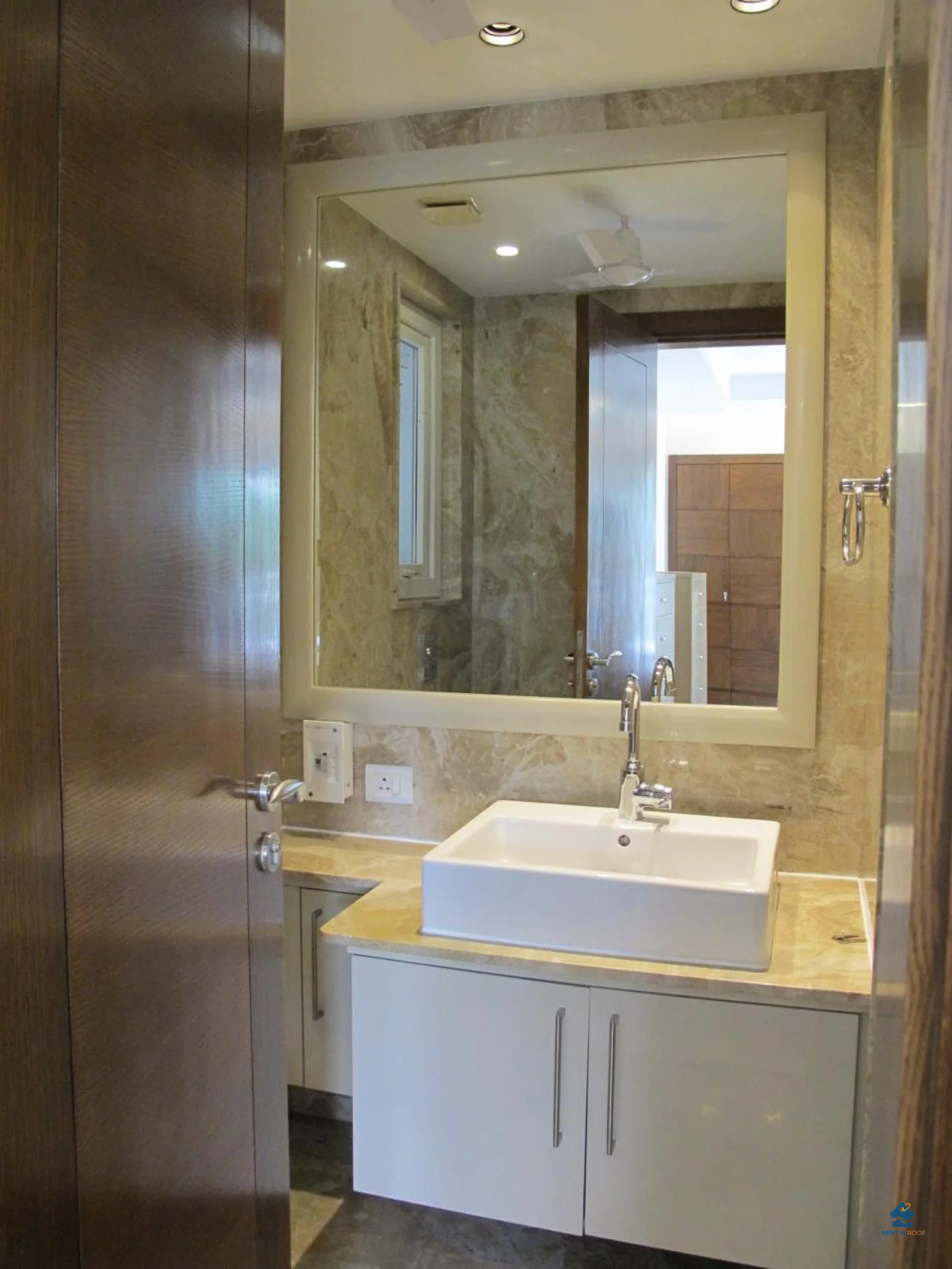 3 BHK on Second Floor for Rent in Jor Bagh
