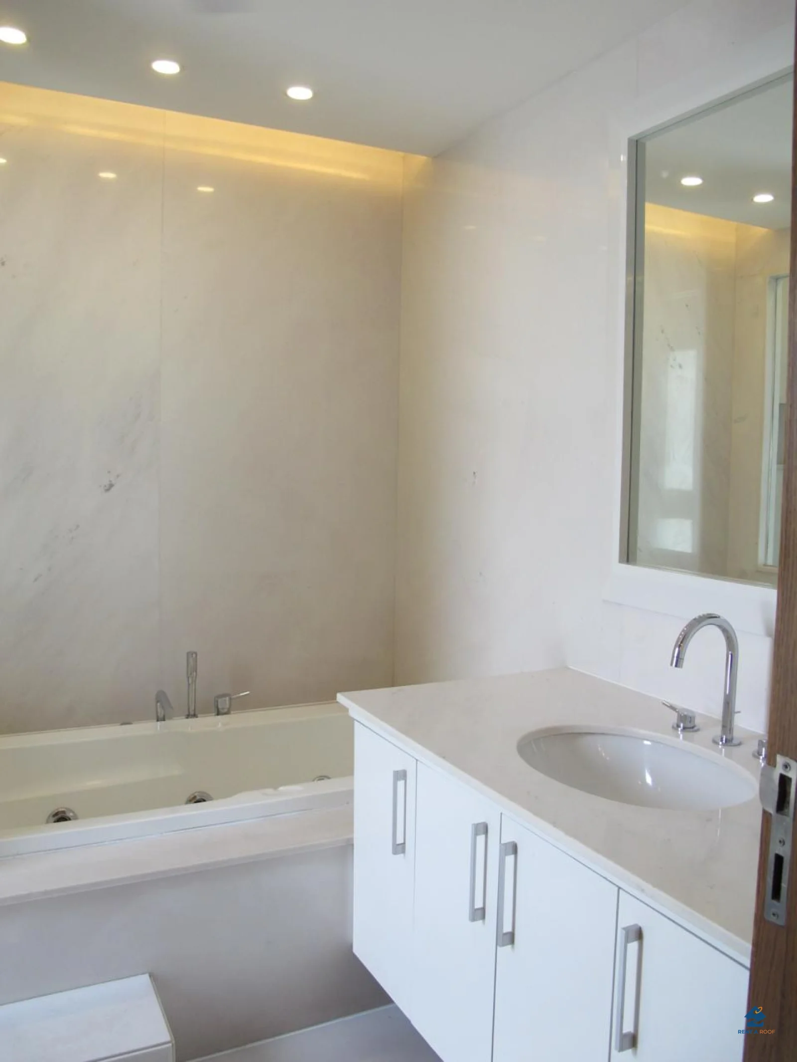 3 BHK on Second Floor for Rent in Jor Bagh