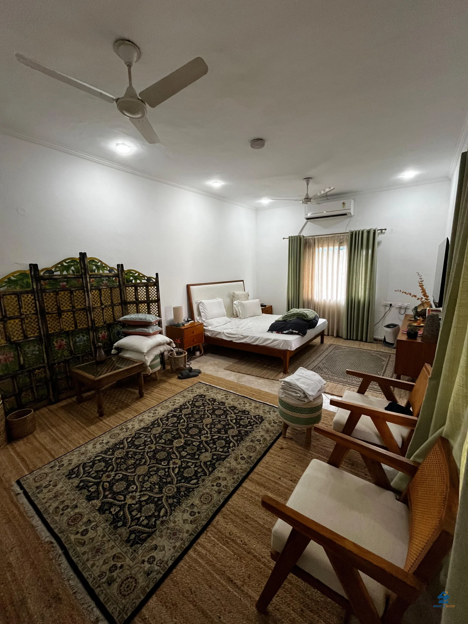 4 BHK on Third + Terrace for Sale in Kalkaji