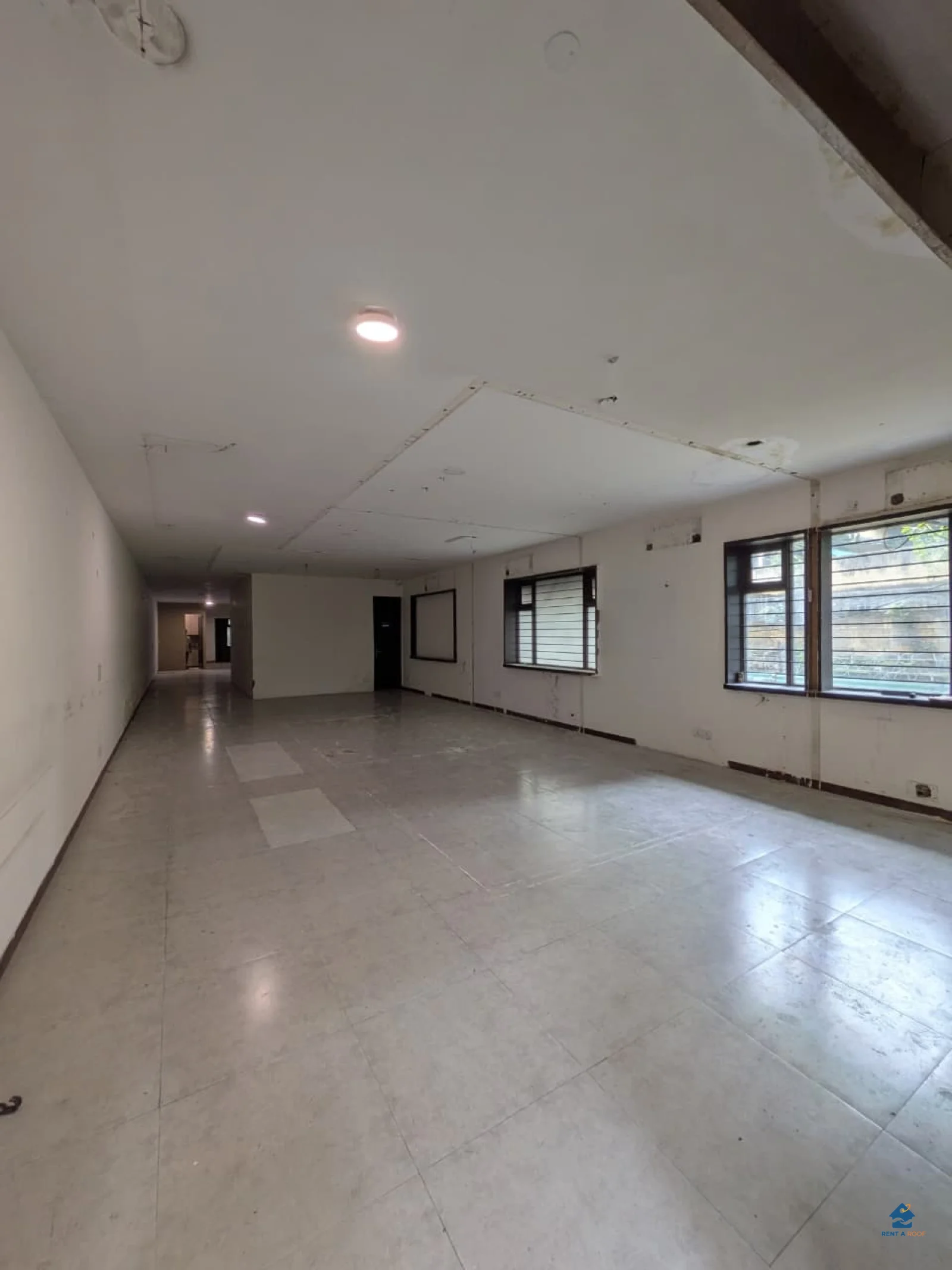 Commercial space on Ground Floor for Rent in Lajpat Nagar 3