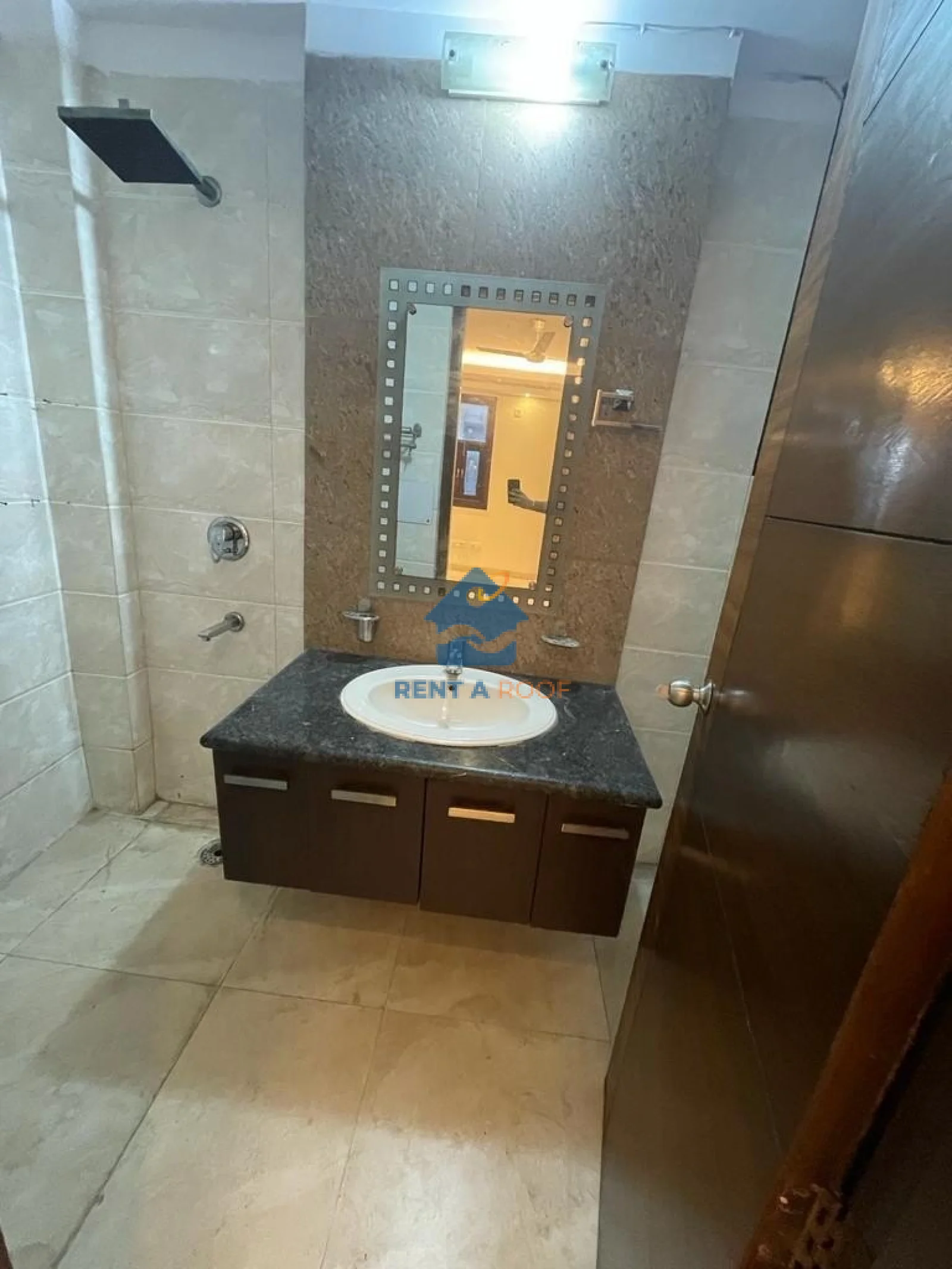 3 BHK on Third + Terrace for Sale in Hauz Khas