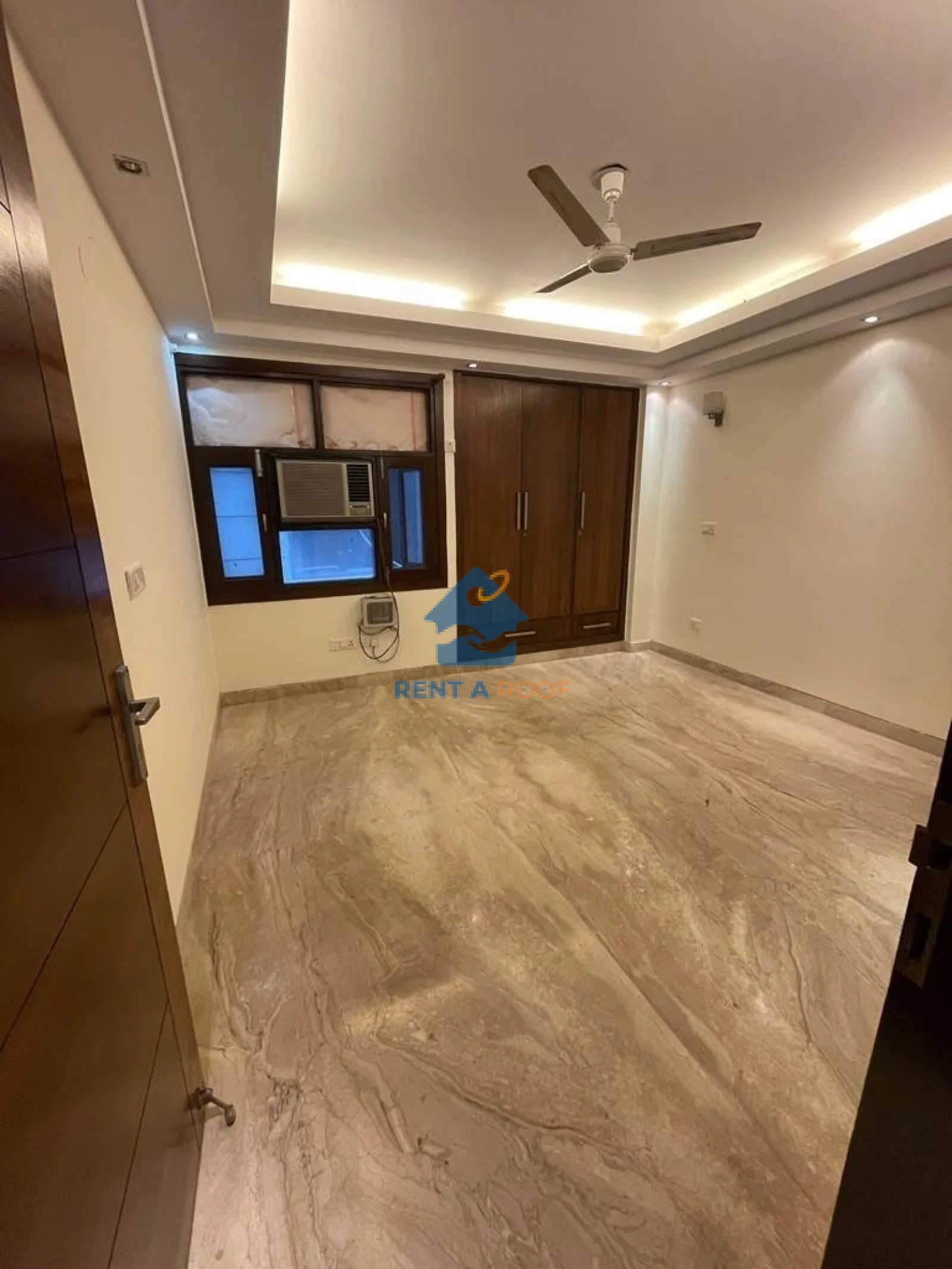 3 BHK on Third + Terrace for Sale in Hauz Khas
