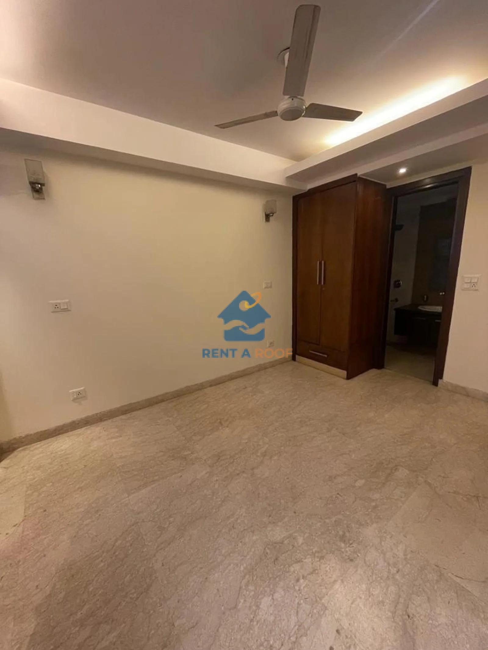 3 BHK on Third + Terrace for Sale in Hauz Khas