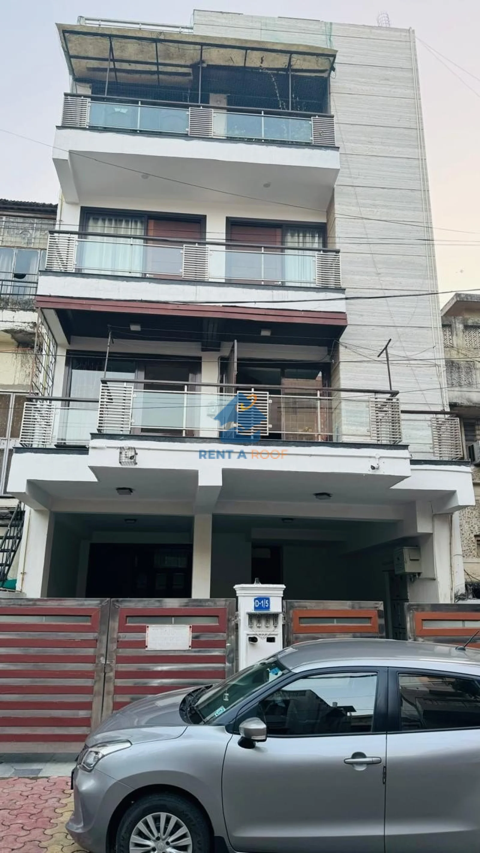 3 BHK on Third + Terrace for Sale in Hauz Khas