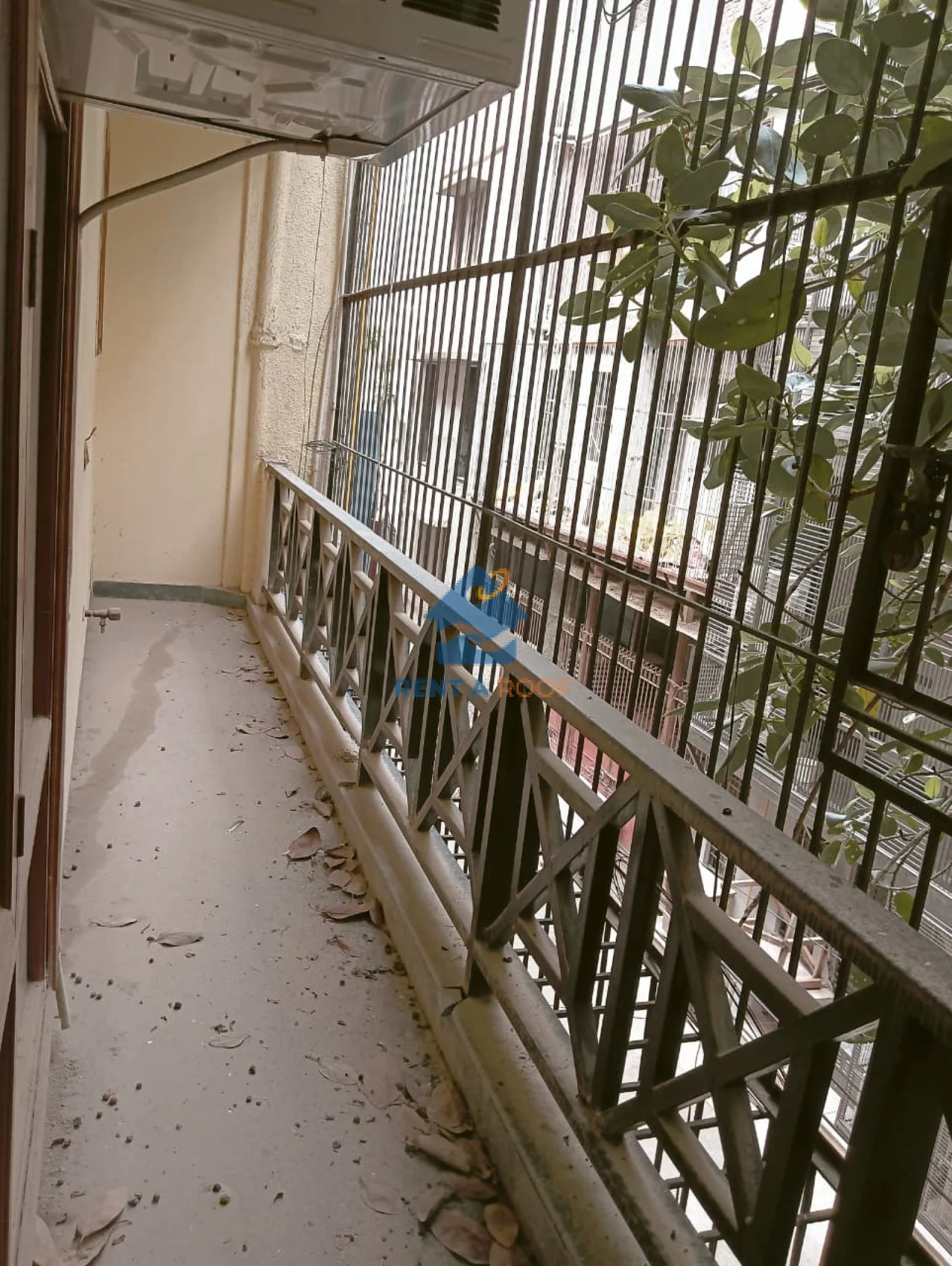 3 BHK on First Floor for Rent in Defence Colony