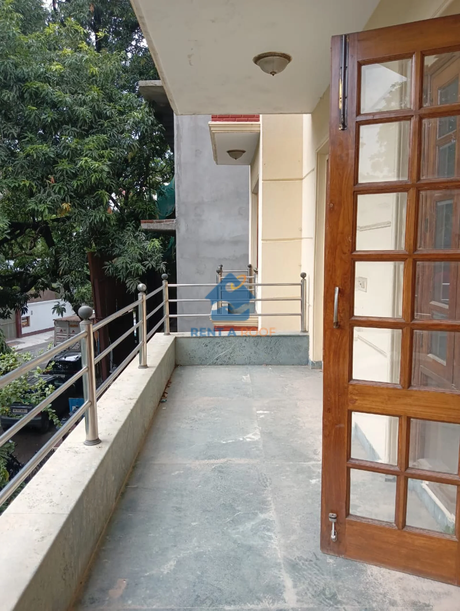 3 BHK on Second Floor for Rent in Defence Colony