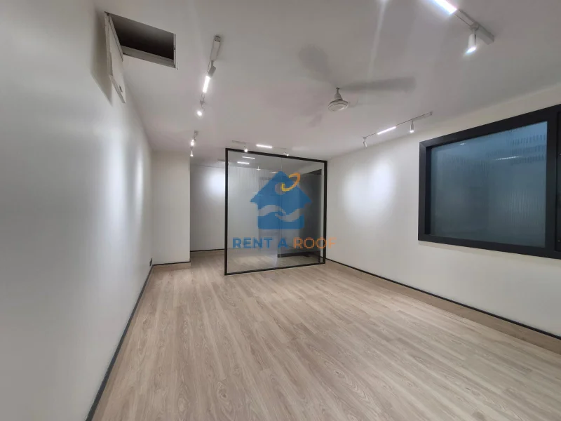 4 BHK on Third Floor for Rent in Safdarjung Enclave