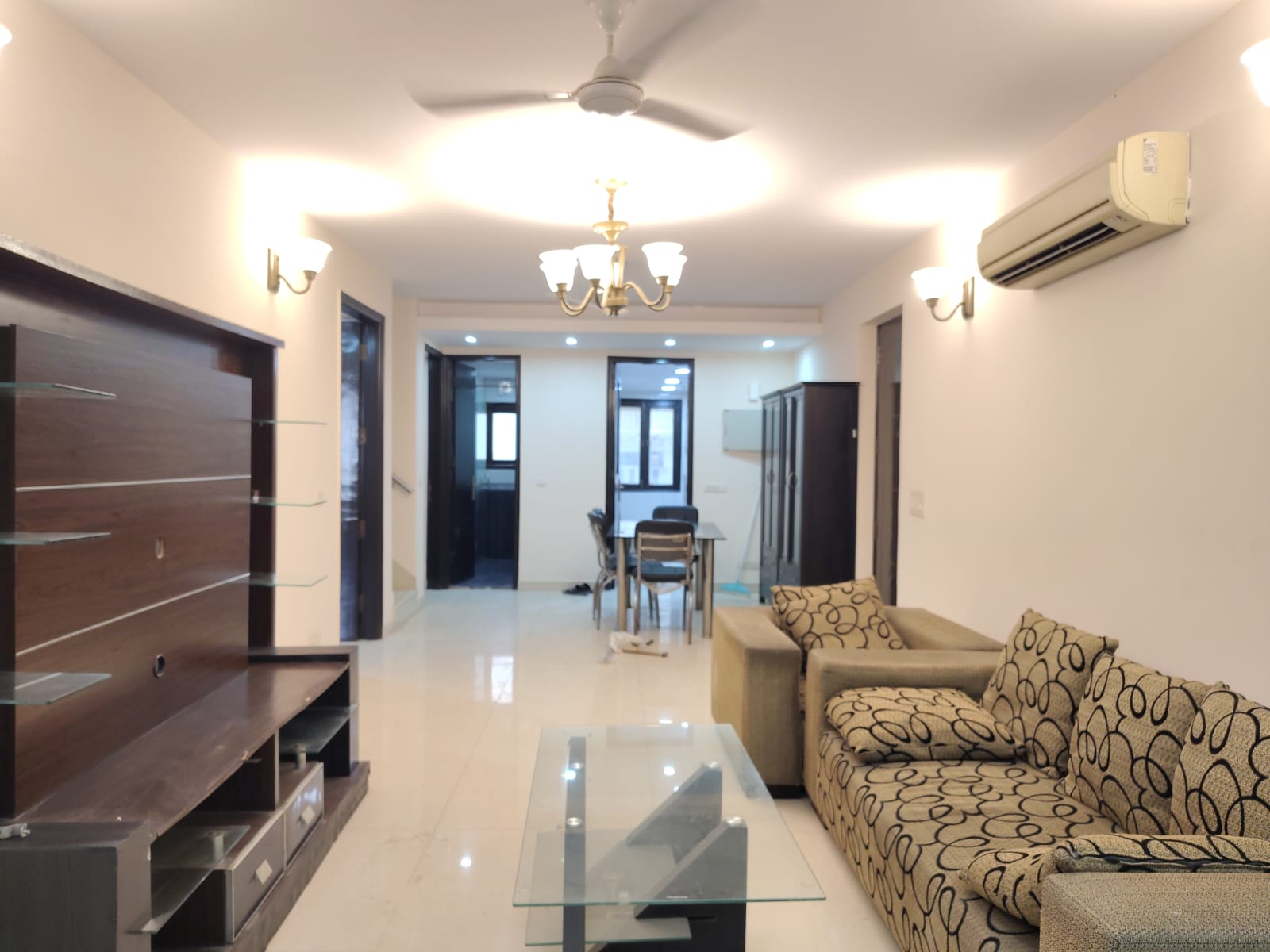 8 BHK on First + Second Floor for Rent in Vasant Vihar