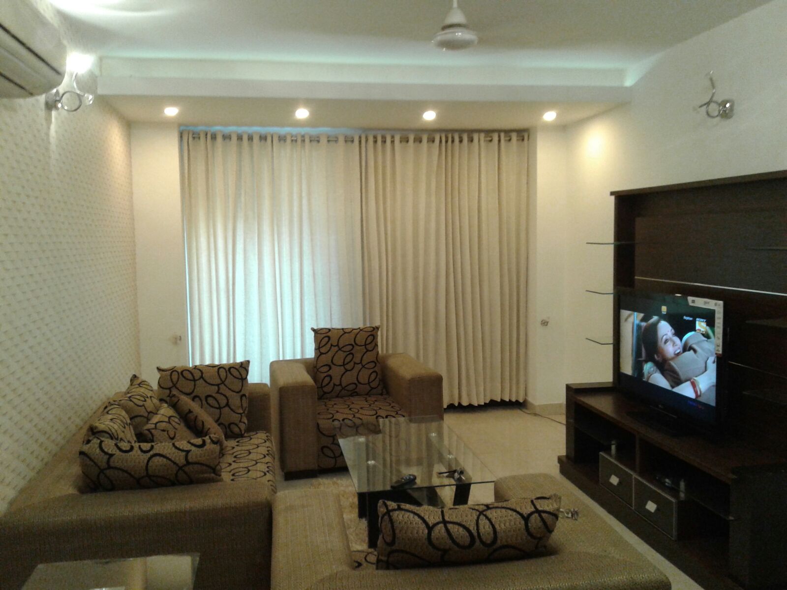 8 BHK on First + Second Floor for Rent in Vasant Vihar