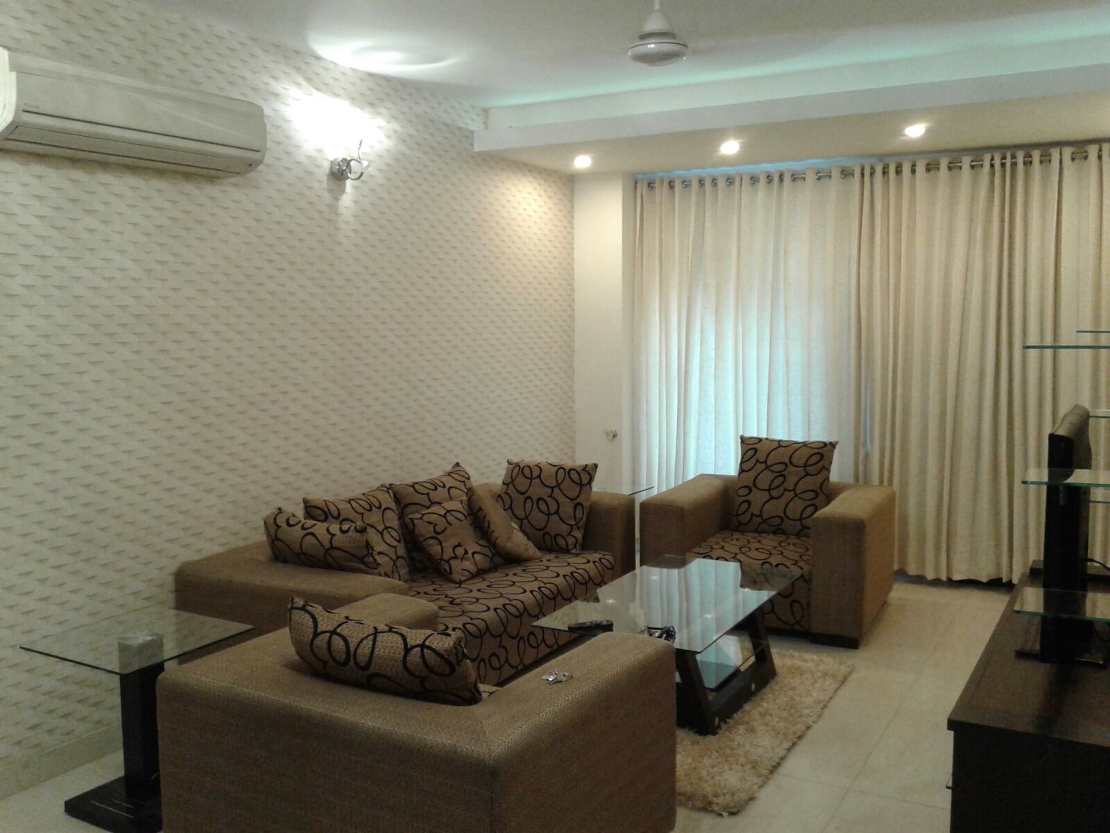 8 BHK on First + Second Floor for Rent in Vasant Vihar