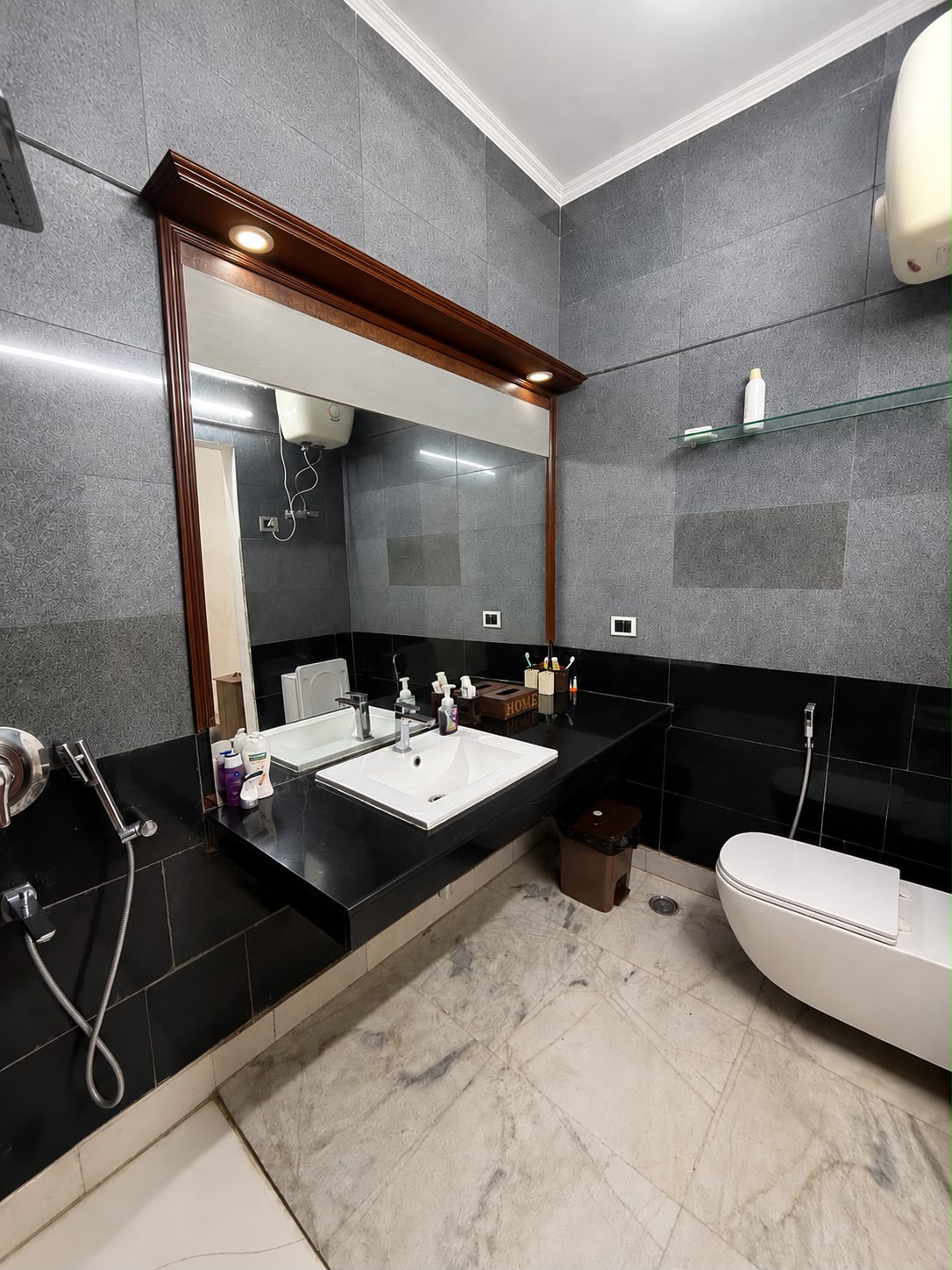 3 BHK on Basement + Ground Floor for Sale in Kalkaji
