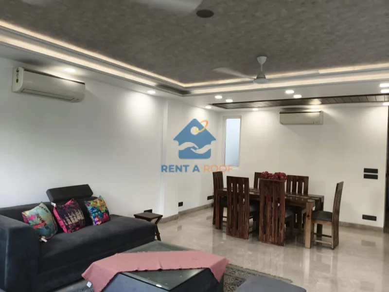 3 BHK on Upper ground Floor for Rent in Defence Colony