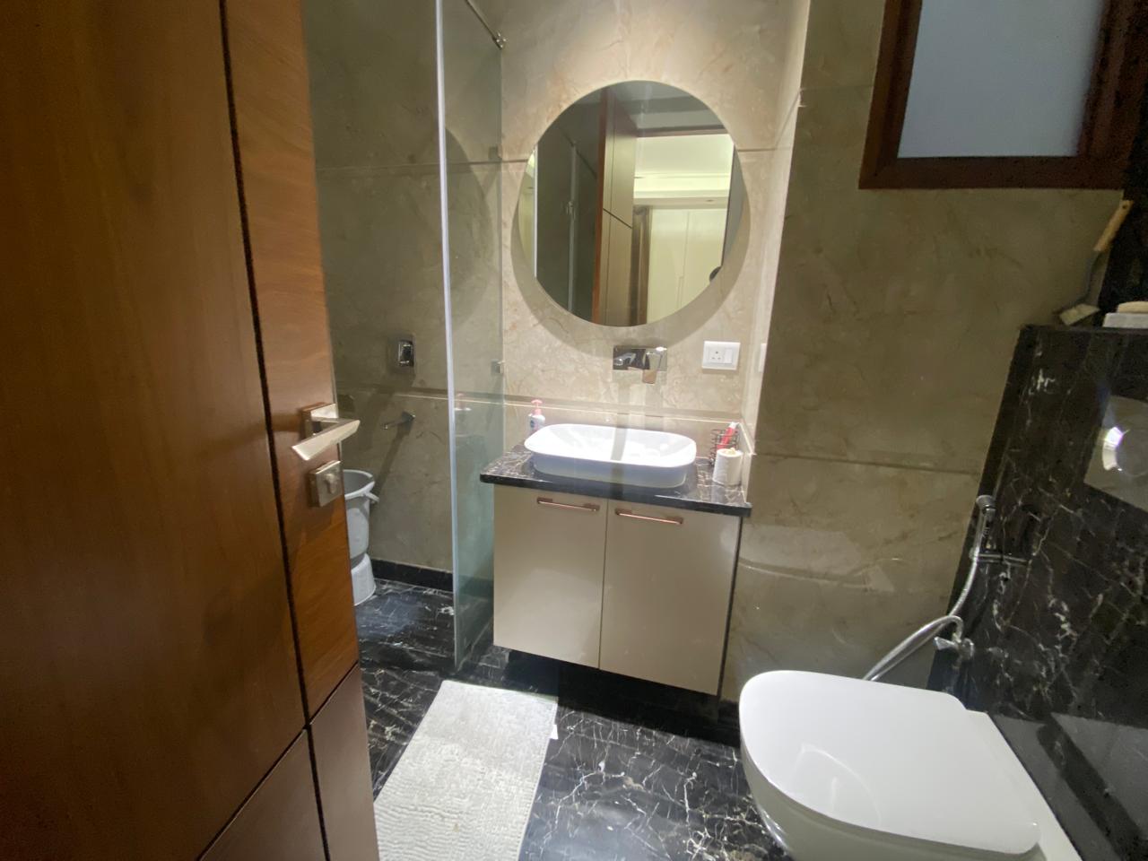 3 BHK on First Floor for Rent in Safdarjung Enclave