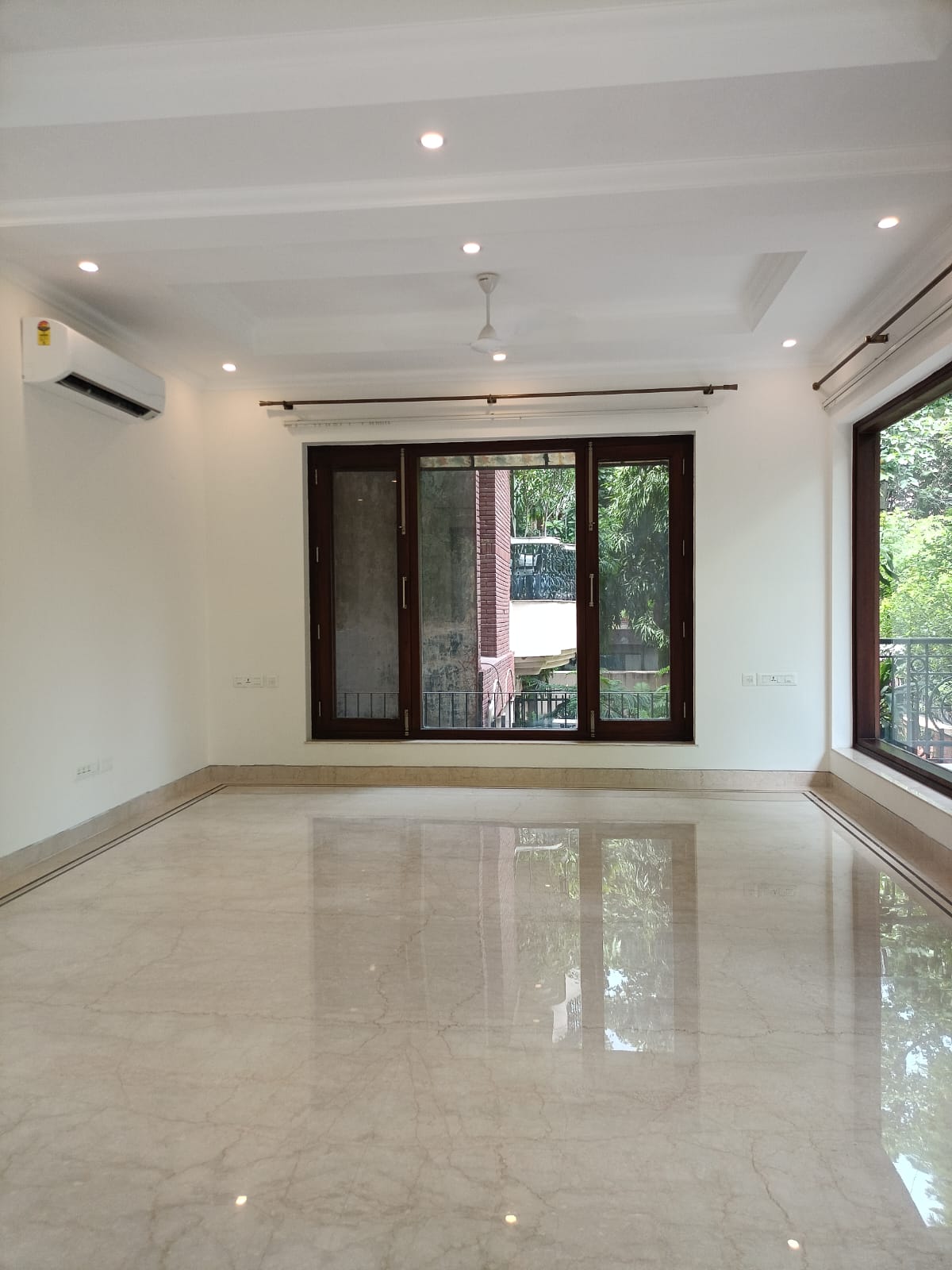 4 BHK on Upper ground Floor for Rent in Greater Kailash 2