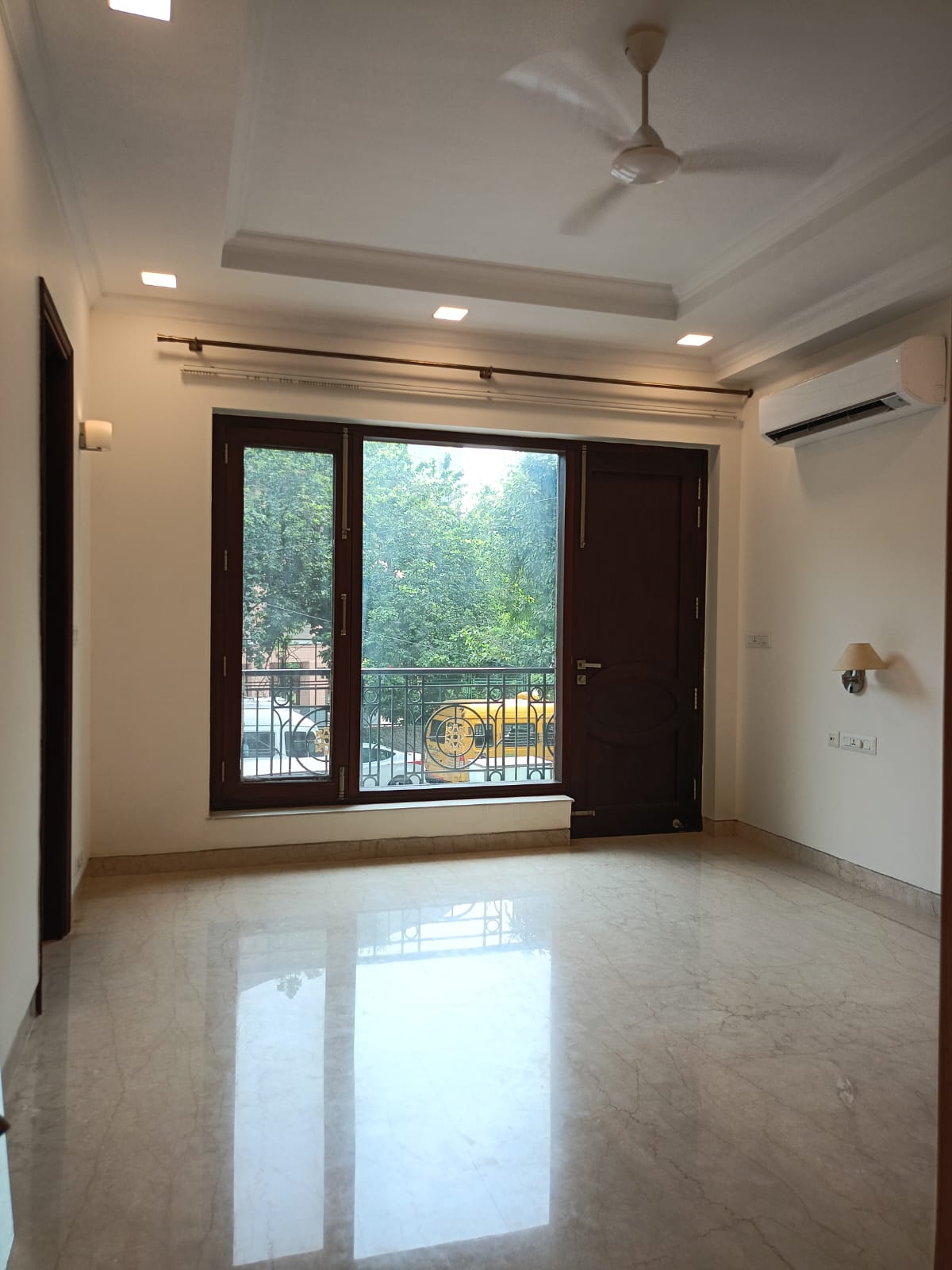 4 BHK on Upper ground Floor for Rent in Greater Kailash 2