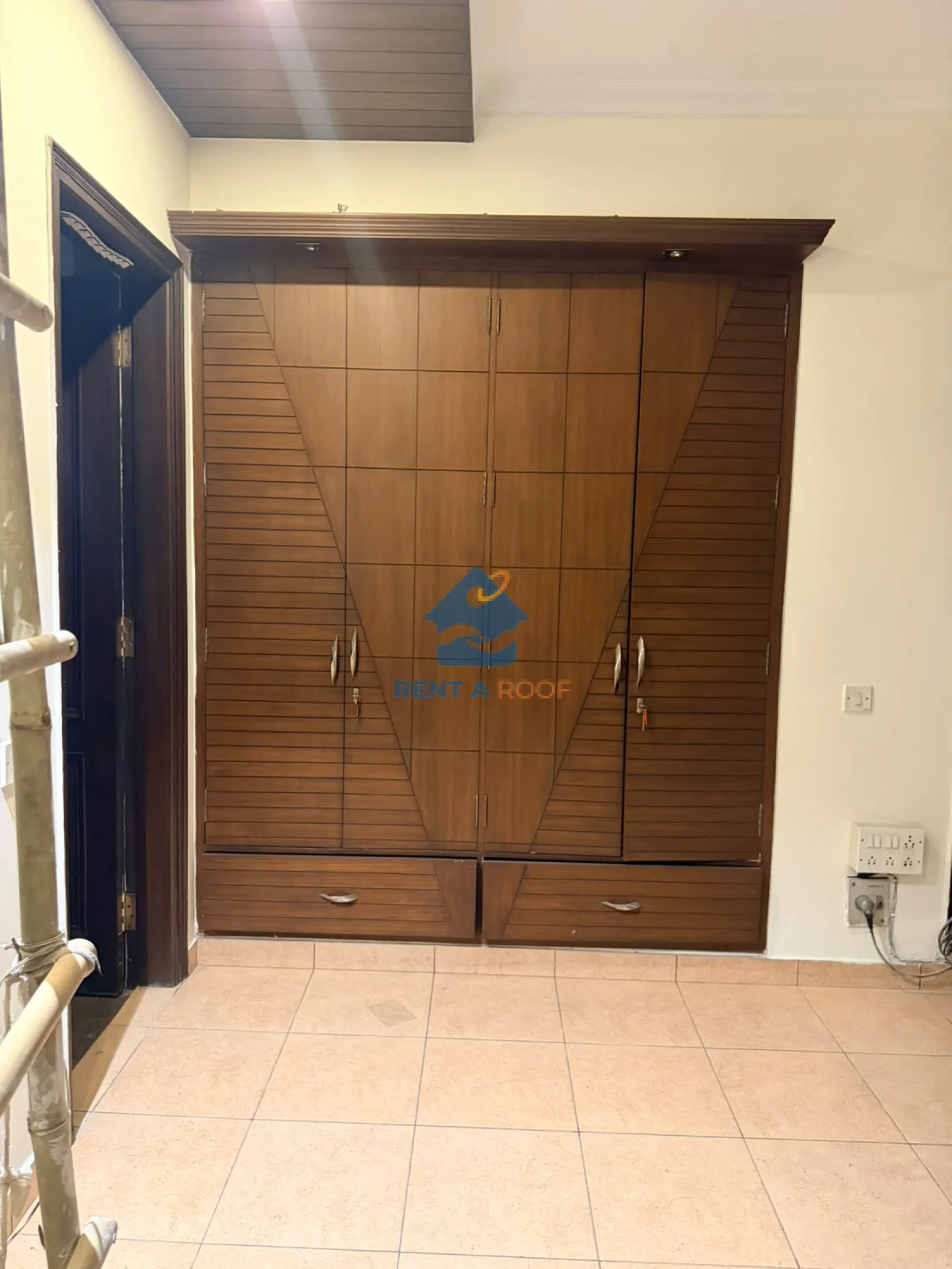4 BHK on Second + Terrace for Rent in New Friends Colony