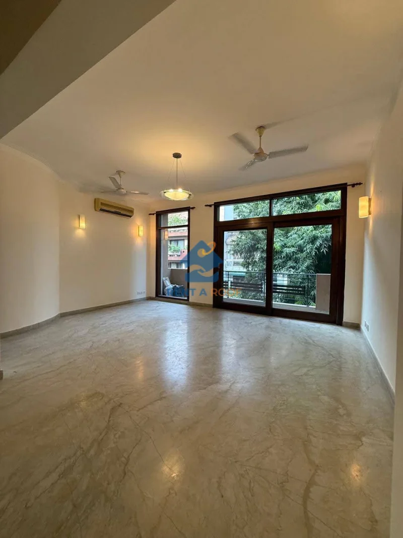 2 BHK on Second Floor for Rent in New Friends Colony