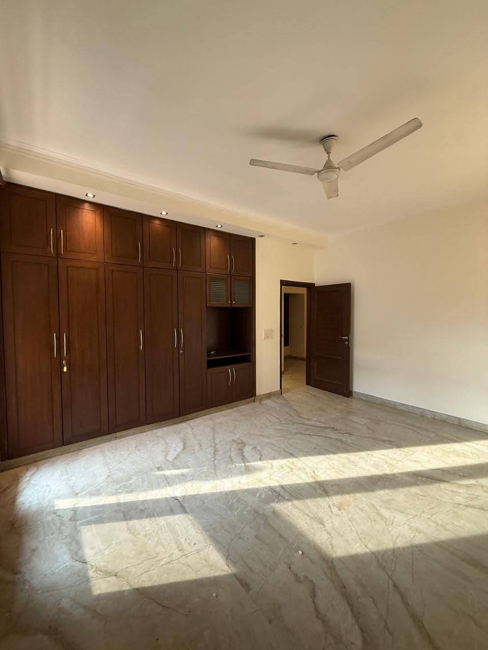 2 BHK on Second Floor for Rent in New Friends Colony