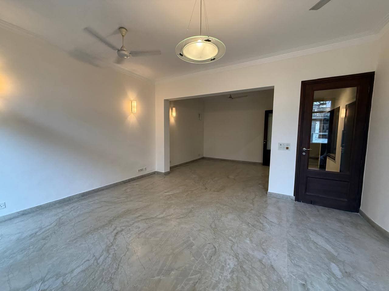 2 BHK on Second Floor for Rent in New Friends Colony