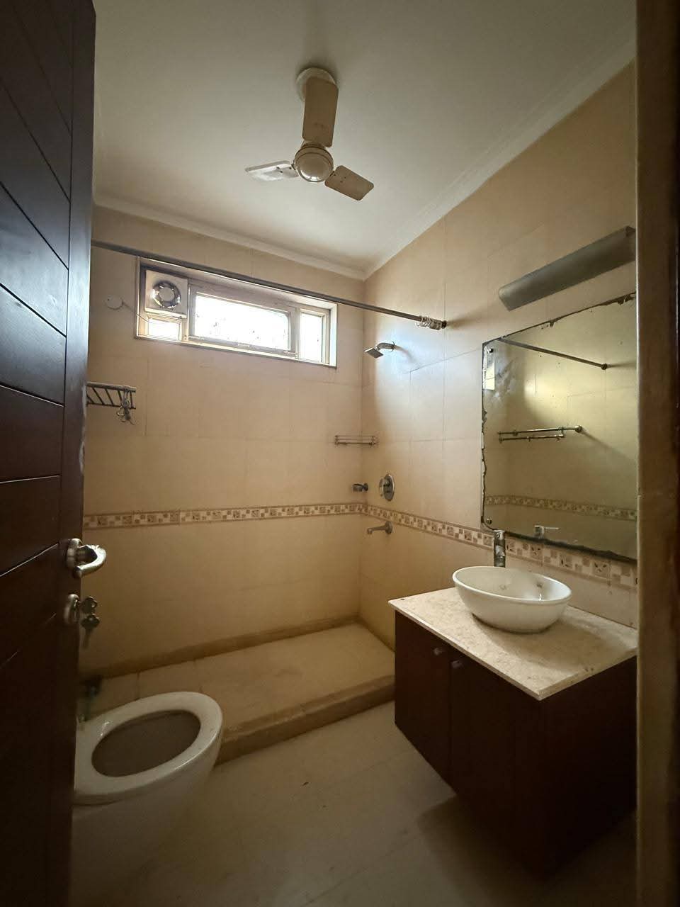 2 BHK on Second Floor for Rent in New Friends Colony