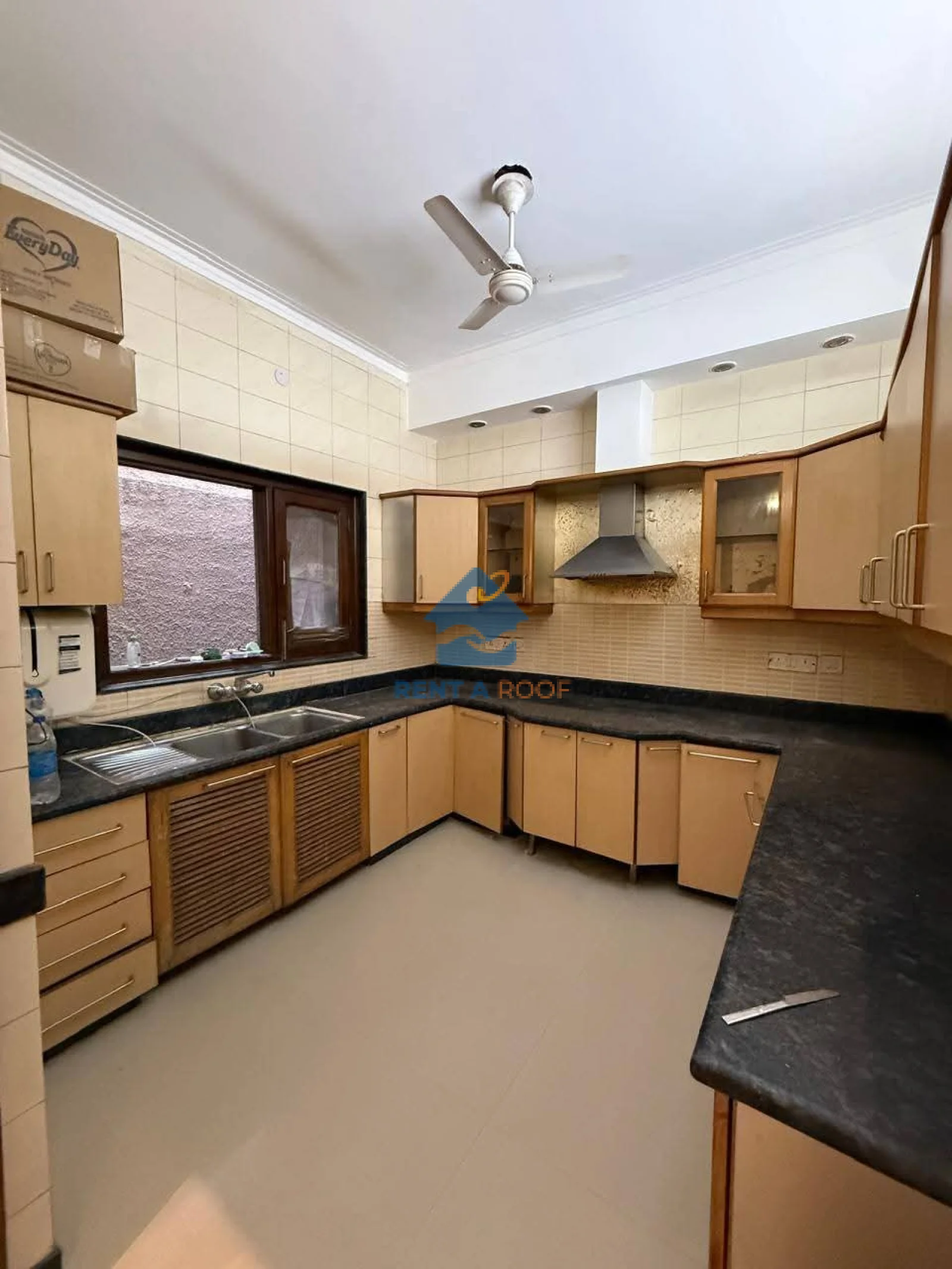 2 BHK on Second Floor for Rent in New Friends Colony