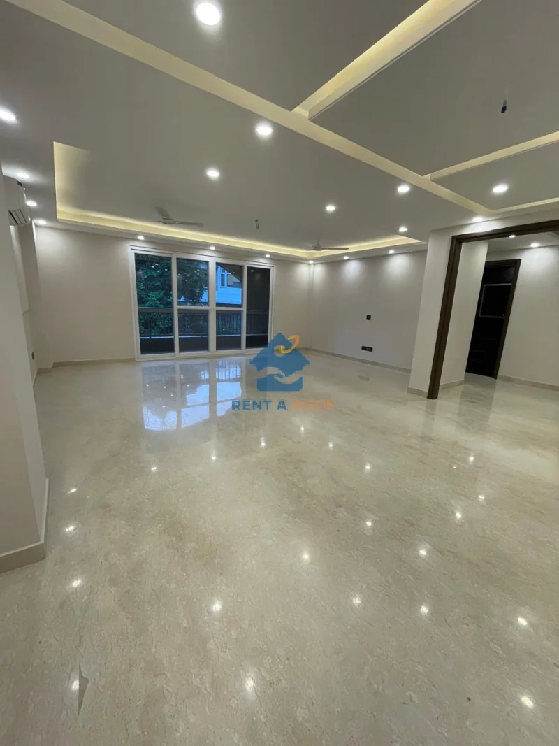 4 BHK on Ground Floor for Rent in Defence Colony