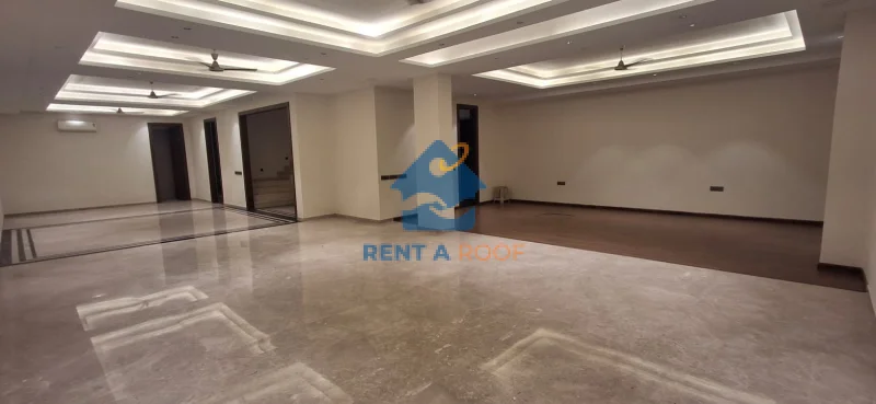 5 BHK on Basement + Ground Floor for Rent in Kailash Colony