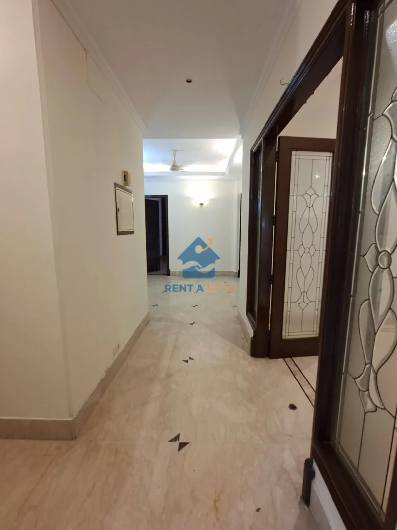 4 BHK on Basement + Ground Floor for Rent in Shanti Niketan