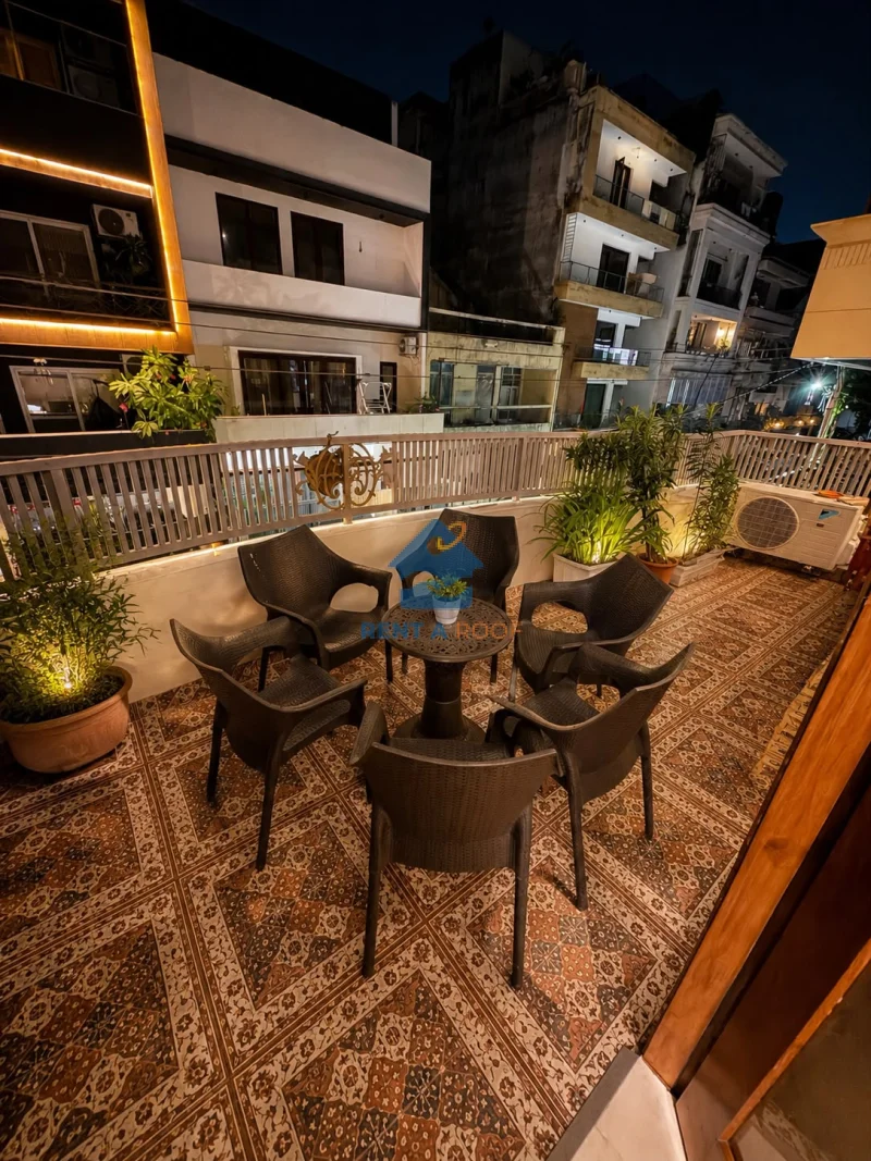 3 BHK on Third + Terrace for Rent in Greater Kailash 1