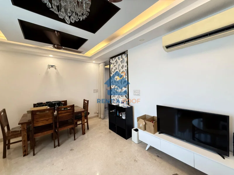 3 BHK on Third + Terrace for Sale in Safdarjung Enclave
