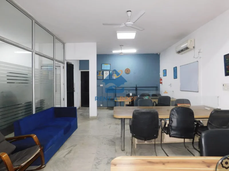 Commercial space on Basement Floor for Rent in Defence Colony