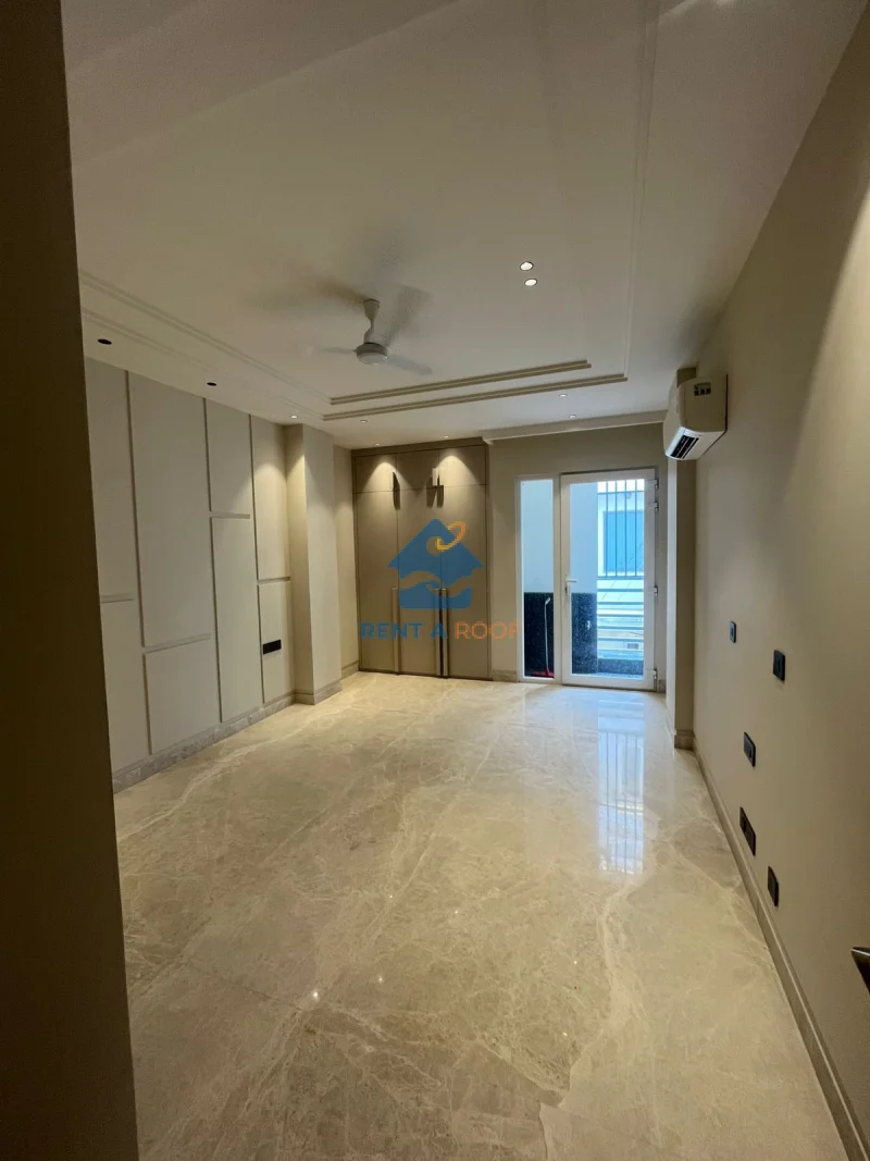 3 BHK on First Floor for Sale in Greater Kailash 1