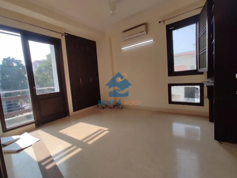 3 BHK on Second Floor for Rent in Safdarjung Enclave