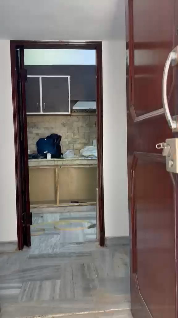 3 BHK on First Floor for Rent in South Extension II