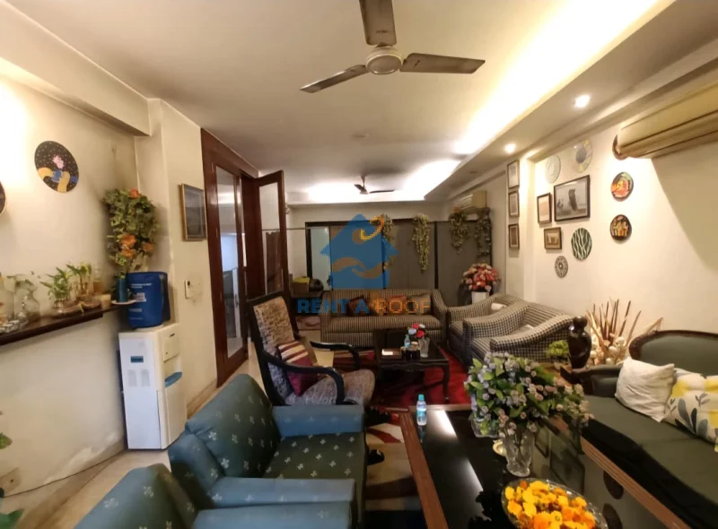 4 BHK on Basement + Ground Floor for Sale in Hauz Khas Enclave
