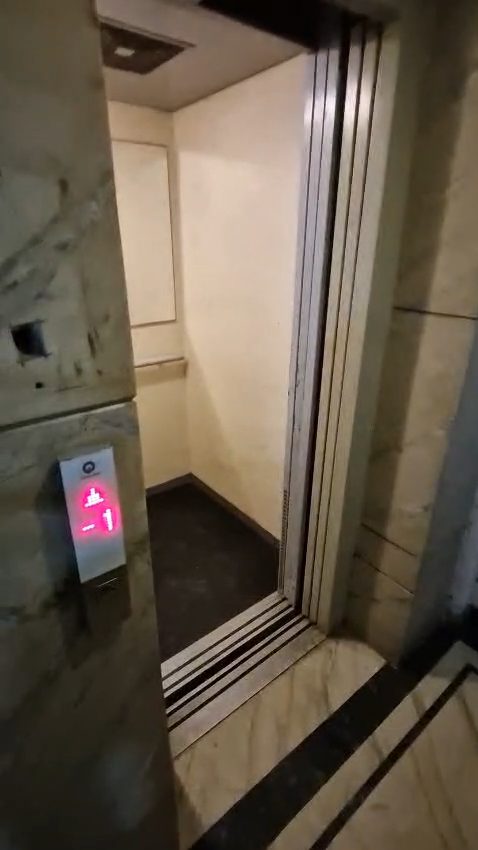 3 BHK on First Floor for Sale in Chittaranjan Park