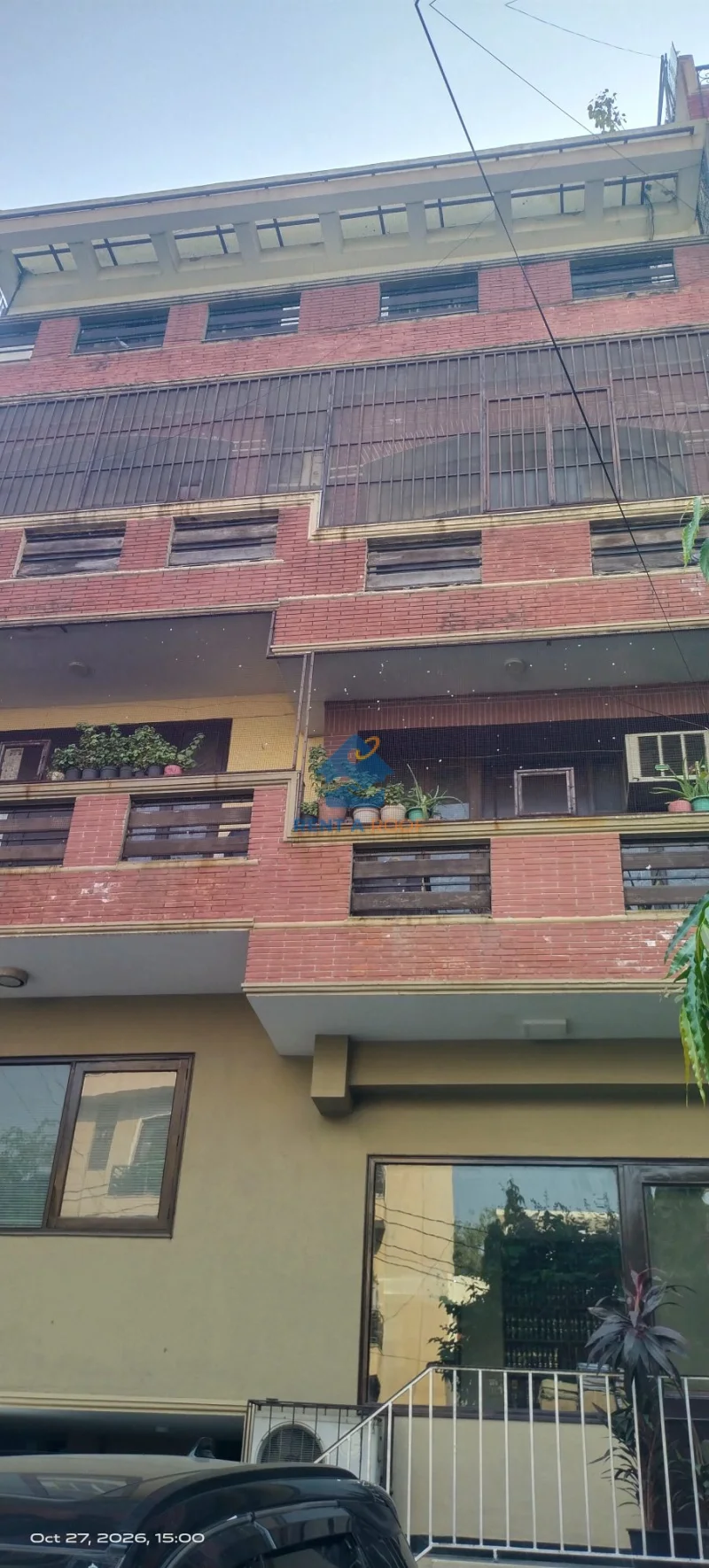 3 BHK on Third + Terrace for Sale in Defence Colony