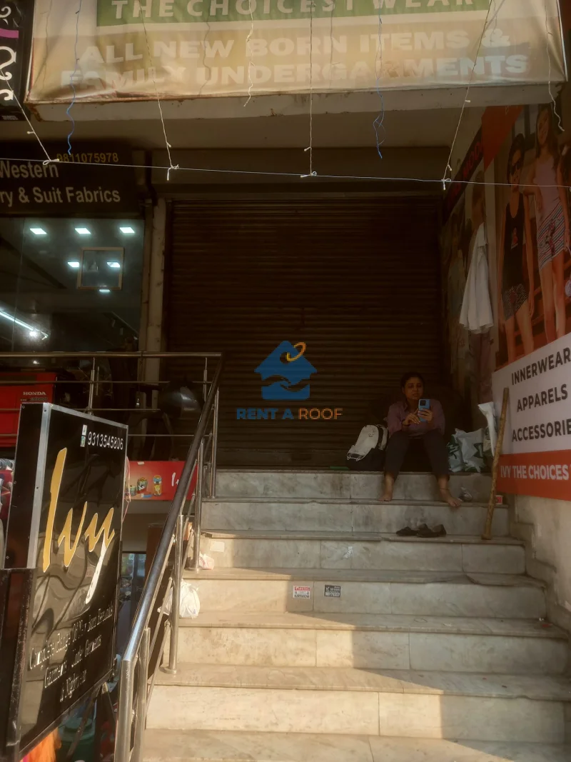 Commercial space on Ground Floor for Rent in Lajpat Nagar 2