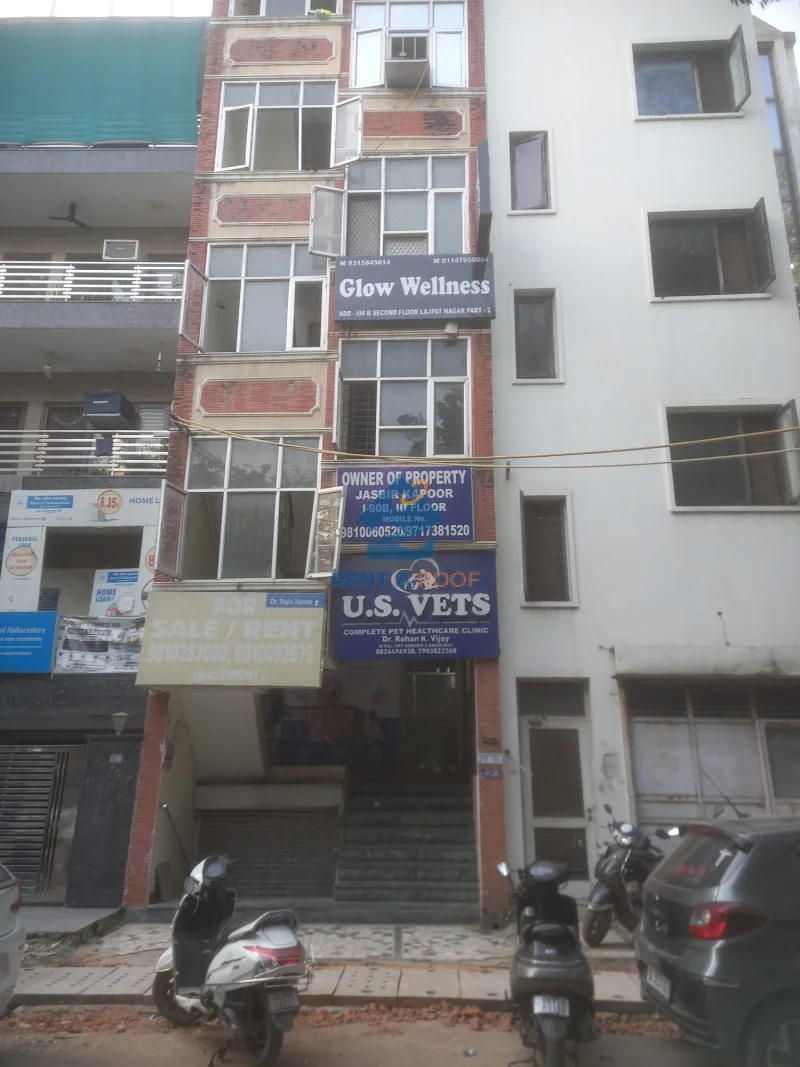 Commercial space on Ground Floor for Rent in Lajpat Nagar 2