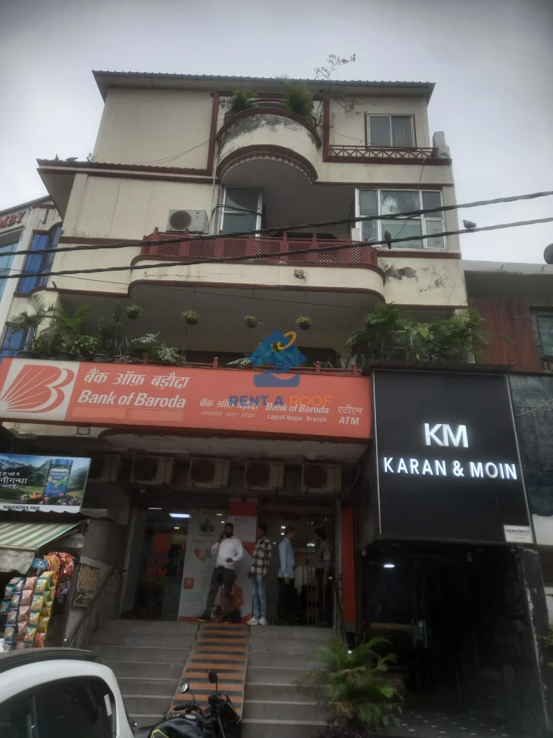 Commercial space on Second Floor for Rent in Lajpat Nagar 2