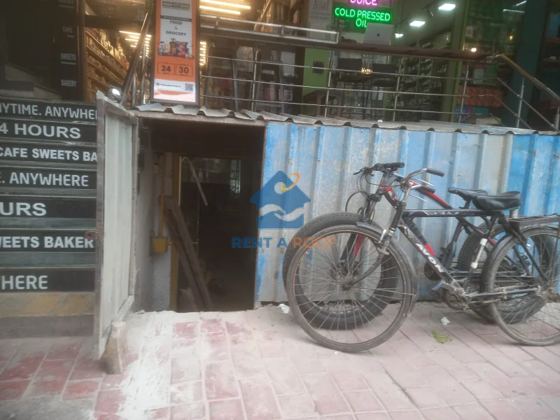 Commercial space on Lower ground Floor for Rent in Lajpat Nagar 2