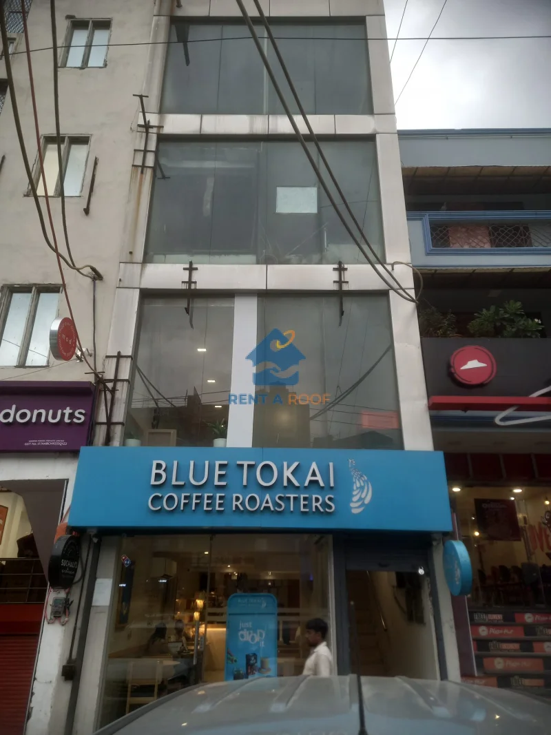 Commercial space on Second Floor for Rent in Lajpat Nagar 2
