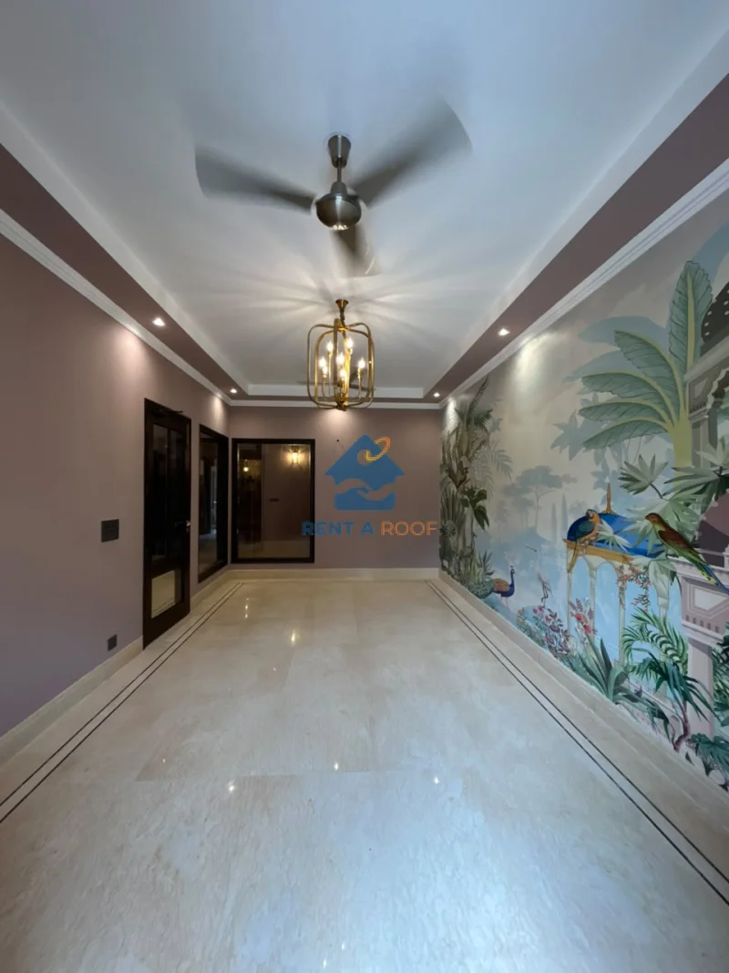 3 BHK on First Floor for Rent in Defence Colony