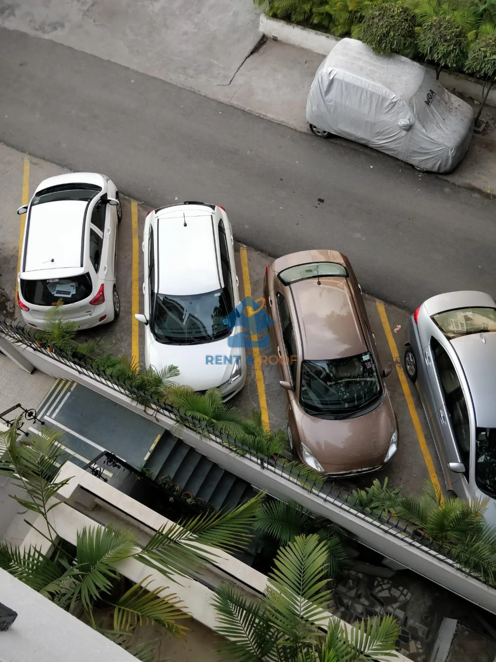 Commercial space on First Floor for Rent in Defence Colony