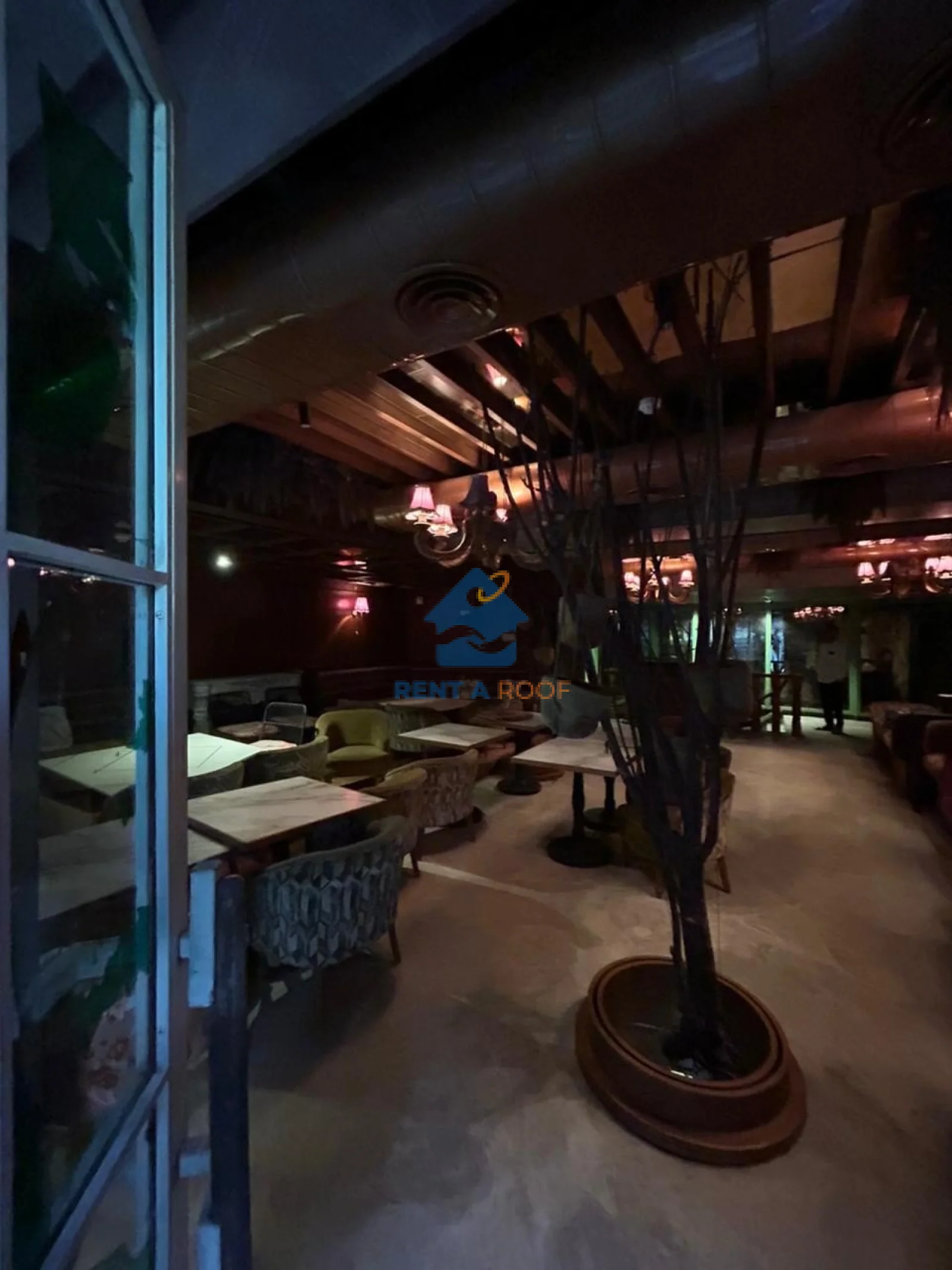 Commercial space on Ground Floor for Rent in Defence Colony